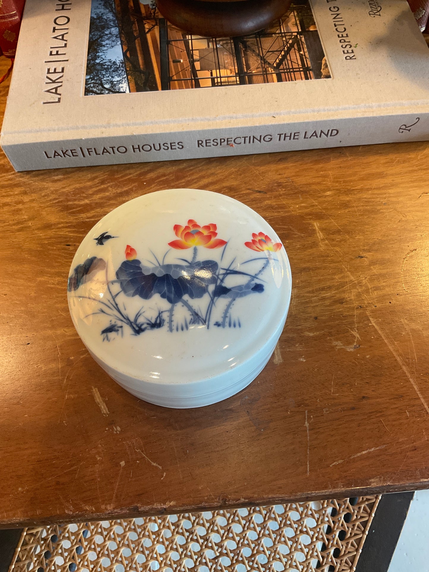 Blue and white porcelain lotus bloom ink box