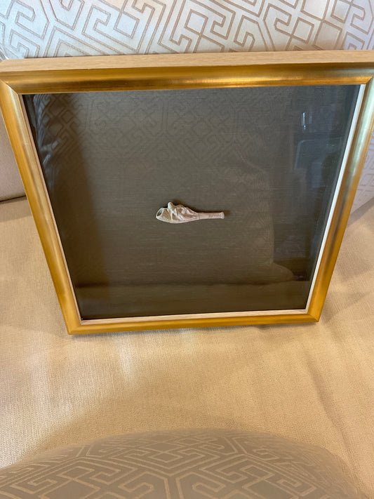 Framed pipes taupe