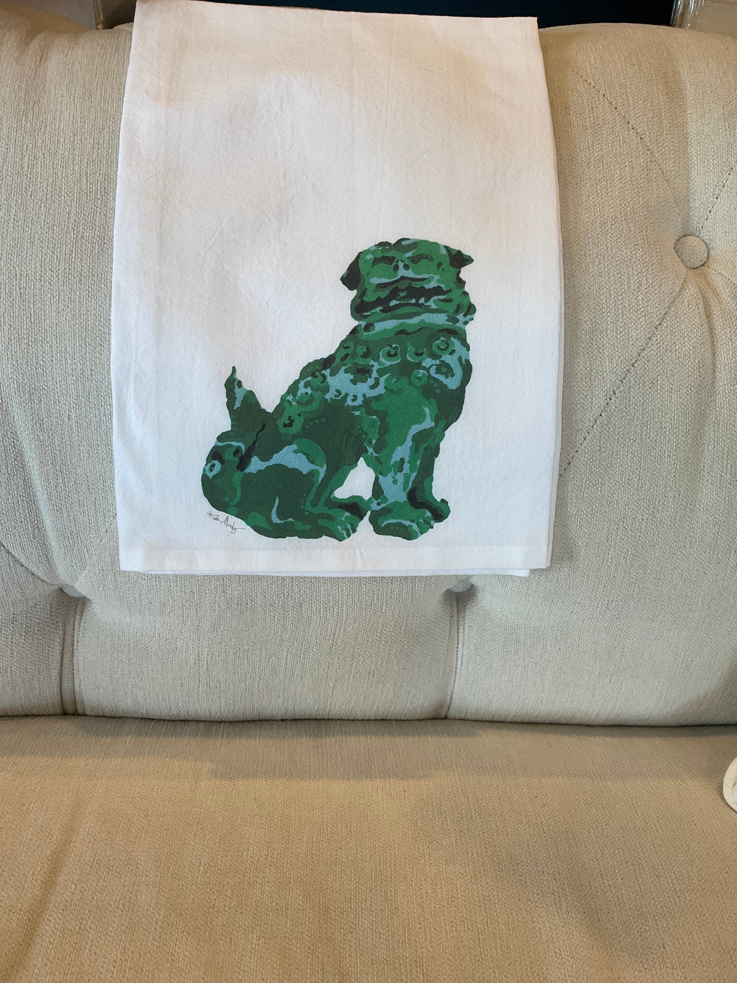 Foo dog hand towels