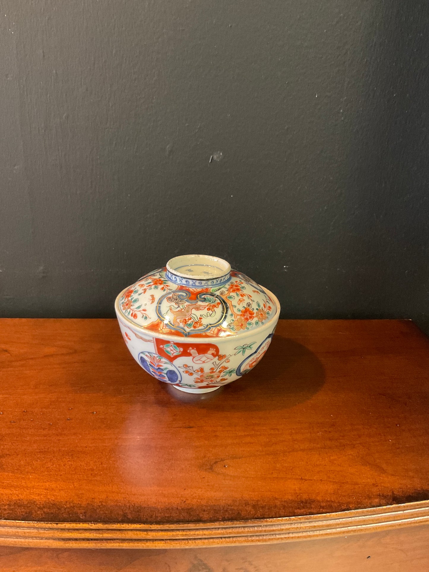 Chinese hand painted Imari covered bowl